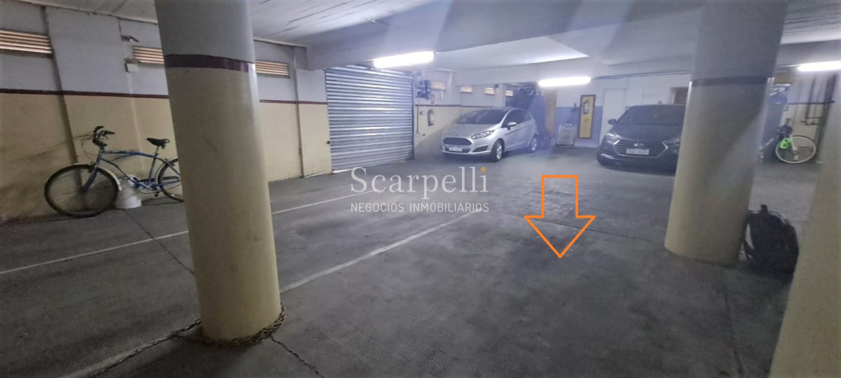 Apartamento ID.39823 - VENTA APARTAMENTO POCITOS SARMIENTO PISO ALTO 3 DORMITORIOS 2 BAÑOS GARAGE
