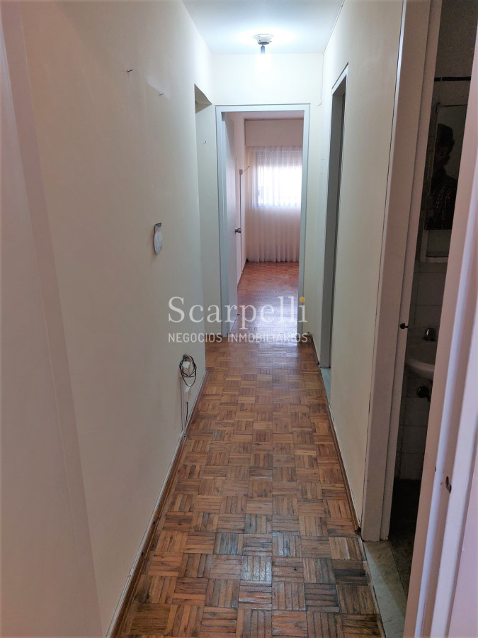 Apartamento ID.39823 - VENTA APARTAMENTO POCITOS SARMIENTO PISO ALTO 3 DORMITORIOS 2 BAÑOS GARAGE