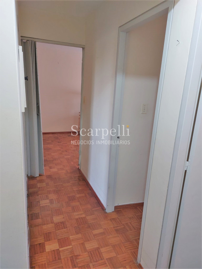 Apartamento ID.39823 - VENTA APARTAMENTO POCITOS SARMIENTO PISO ALTO 3 DORMITORIOS 2 BAÑOS GARAGE