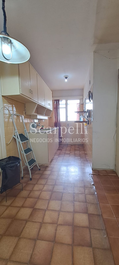 Apartamento ID.39823 - VENTA APARTAMENTO POCITOS SARMIENTO PISO ALTO 3 DORMITORIOS 2 BAÑOS GARAGE