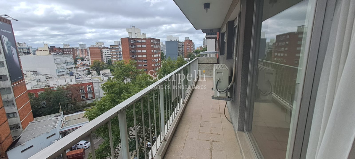 Apartamento ID.39823 - VENTA APARTAMENTO POCITOS SARMIENTO PISO ALTO 3 DORMITORIOS 2 BAÑOS GARAGE