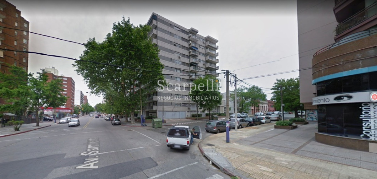 Apartamento ID.39823 - VENTA APARTAMENTO POCITOS SARMIENTO PISO ALTO 3 DORMITORIOS 2 BAÑOS GARAGE