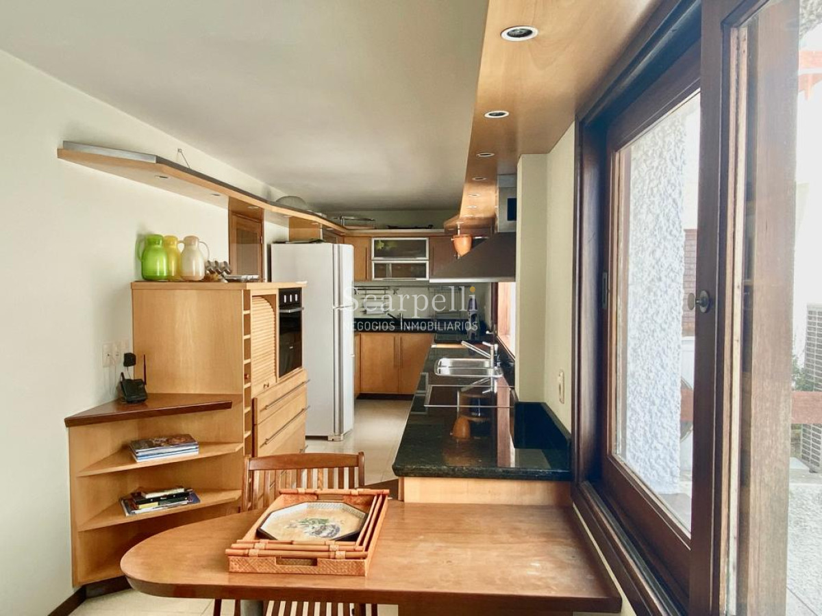 Apartamento ID.7781 - Exclusivo Frente al Puerto de Punta del Este con gran terraza y los mejores atardeceres sobre la Isla Gorriti