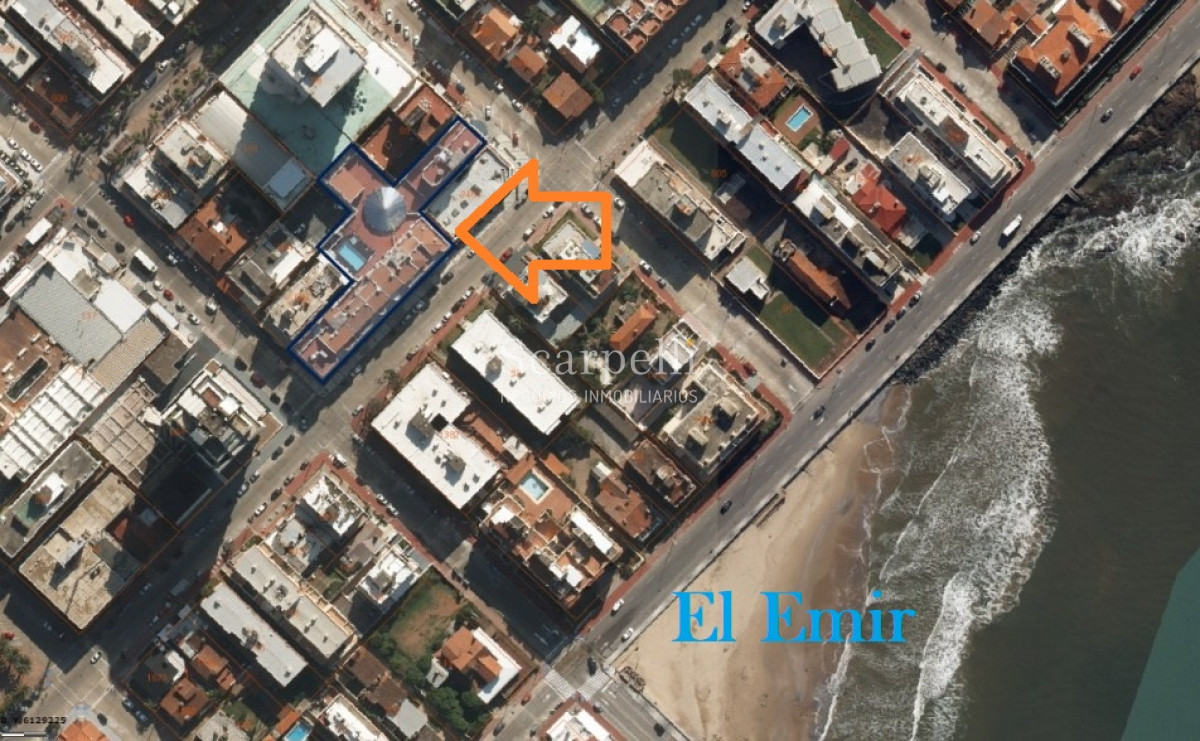 Apartamento ID.40992 - VENTA ALQUILER APARTAMENTO PENÍNSULA 3 DORMITORIOS  PISCINA SERVICIOS