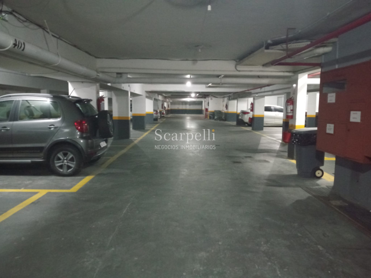 Apartamento ID.40992 - VENTA ALQUILER APARTAMENTO PENÍNSULA 3 DORMITORIOS  PISCINA SERVICIOS