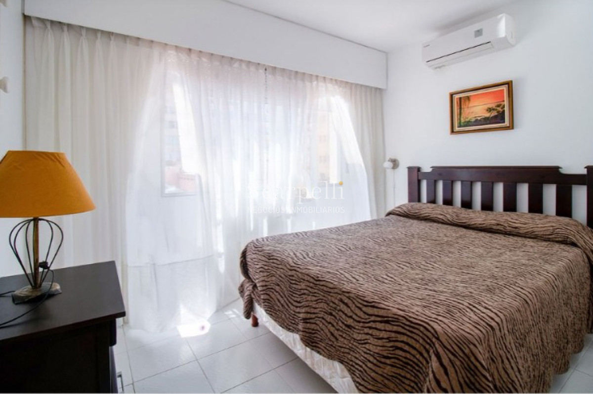 Apartamento ID.40992 - VENTA ALQUILER APARTAMENTO PENÍNSULA 3 DORMITORIOS  PISCINA SERVICIOS