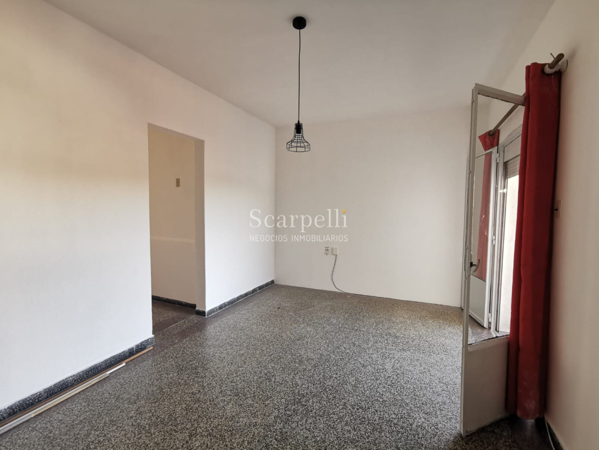 Apartamento ID.41173 - Buceo Alquiler Apartamento en 2do. Piso por Escalera 2 dormitorios + balcón