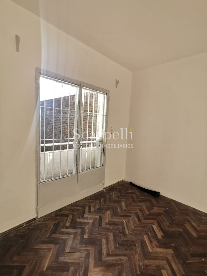 Apartamento ID.41173 - Buceo Alquiler Apartamento en 2do. Piso por Escalera 2 dormitorios + balcón