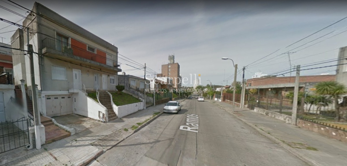 Apartamento ID.41173 - Buceo Alquiler Apartamento en 2do. Piso por Escalera 2 dormitorios + balcón