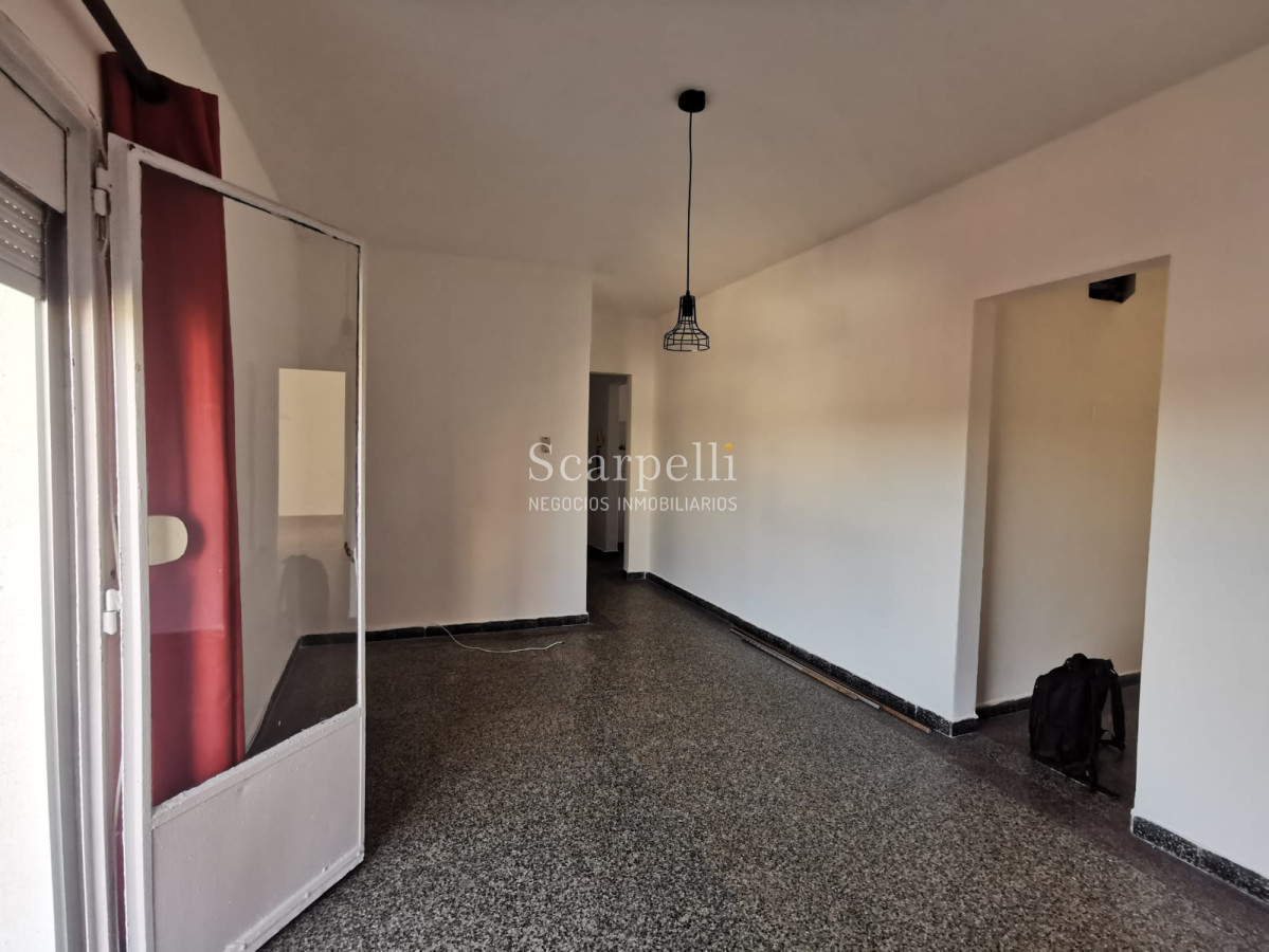 Apartamento ID.41173 - Buceo Alquiler Apartamento en 2do. Piso por Escalera 2 dormitorios + balcón