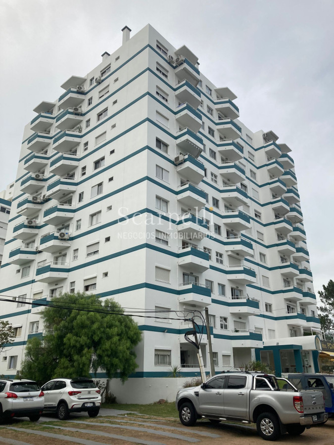 Apartamento ID.42355 - Venta Apartamento Punta del Este Piso Alto con Amenities