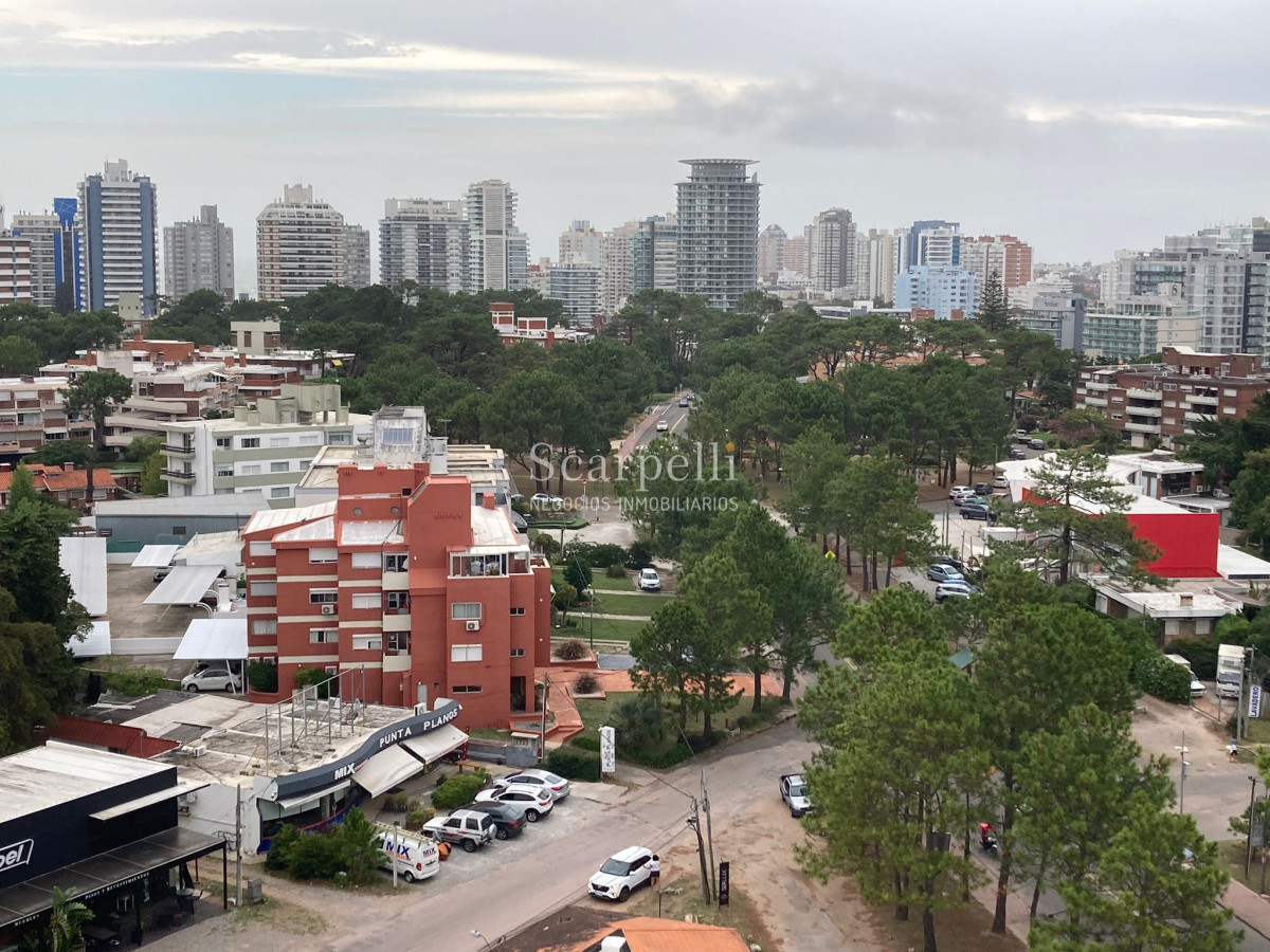 Apartamento ID.42355 - Venta Apartamento Punta del Este Piso Alto con Amenities
