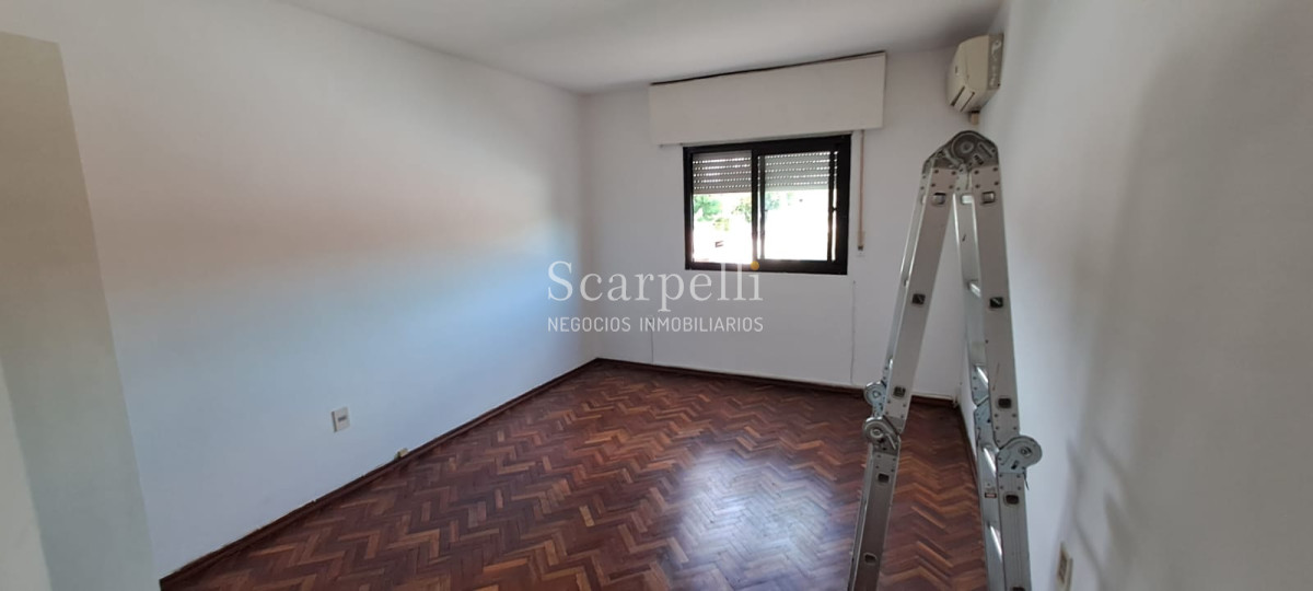 Apartamento ID.42535 - Propiedad Horizontal de Altos muy próximo a Av. Bolivia y Alberdi totalmente reciclada con 2 o 3 dorm + garage