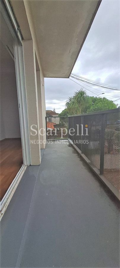 Apartamento ID.42535 - Propiedad Horizontal de Altos muy próximo a Av. Bolivia y Alberdi totalmente reciclada con 2 o 3 dorm + garage