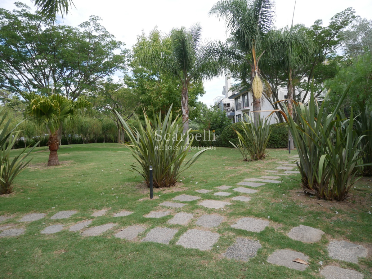 Apartamento ID.42612 - Apartamentos como a Estrenar en Barrio Privado con el mejor parquizado de la zona en un entorno exclusivo y apacible