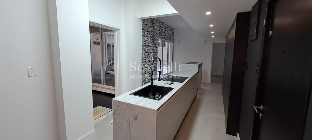 Apartamento ID.42881 - Villa Biarritz  Apartamento Gran Categoría de Estilo Totalmente Reciclado a nuevo con importante recepción.-