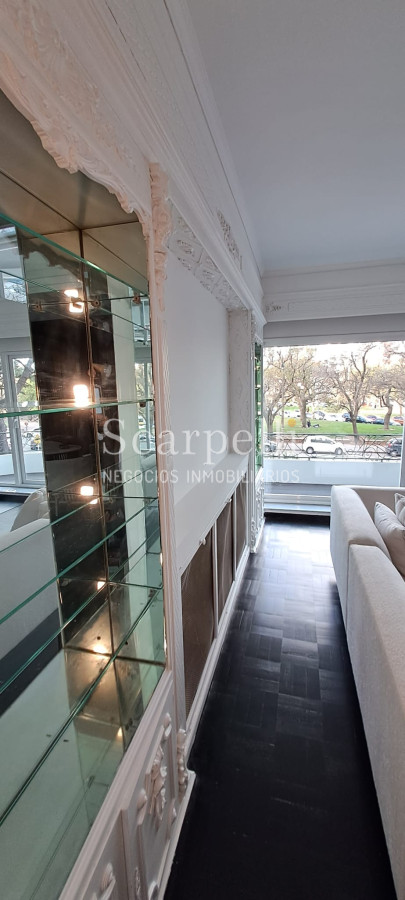 Apartamento ID.42881 - Villa Biarritz  Apartamento Gran Categoría de Estilo Totalmente Reciclado a nuevo con importante recepción.-