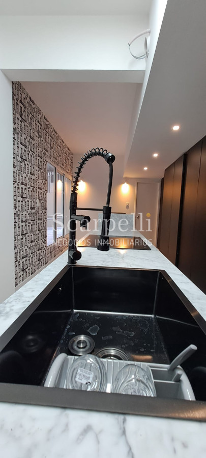 Apartamento ID.42881 - Villa Biarritz  Apartamento Gran Categoría de Estilo Totalmente Reciclado a nuevo con importante recepción.-