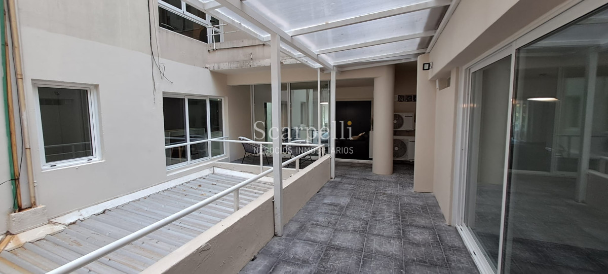 Apartamento ID.42881 - Villa Biarritz  Apartamento Gran Categoría de Estilo Totalmente Reciclado a nuevo con importante recepción.-