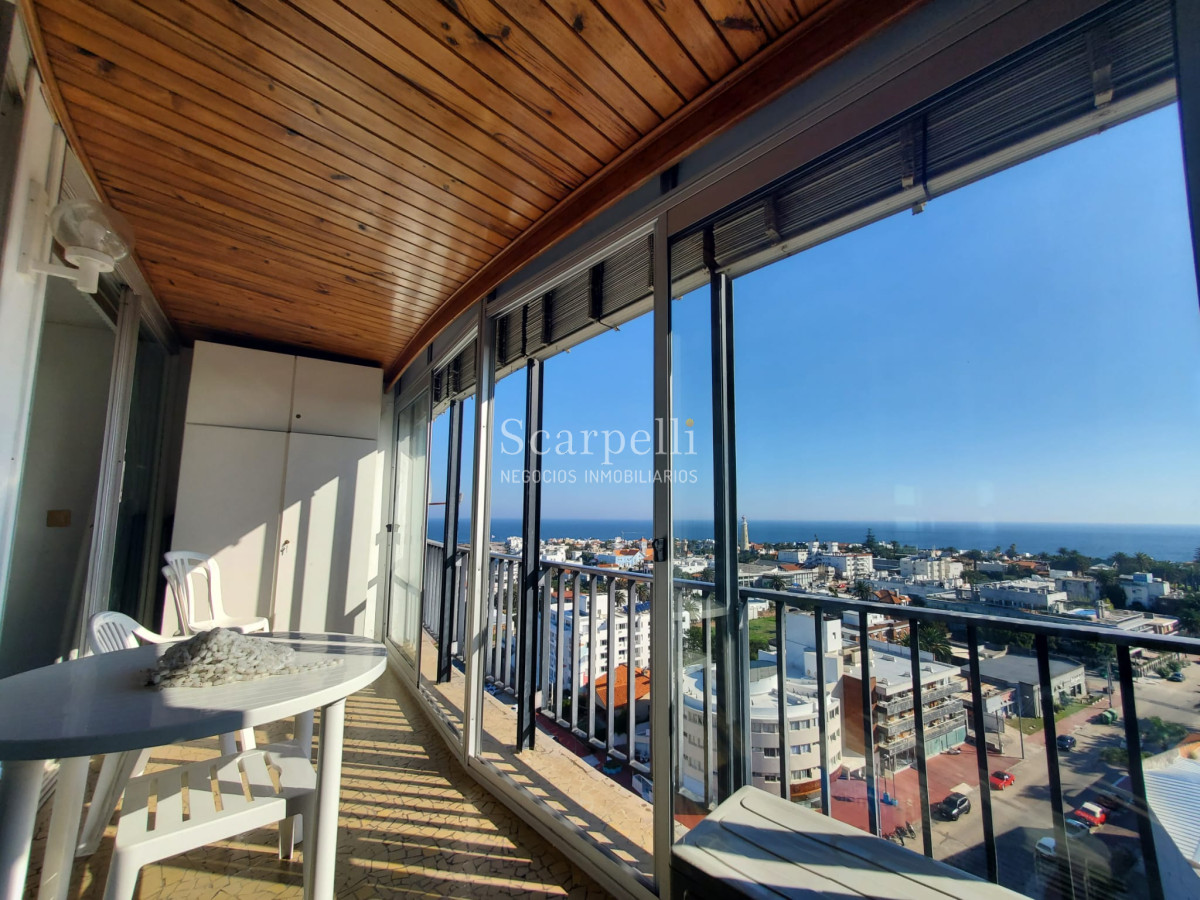 Apartamento ID.43442 - PUNTA DEL ESTE: Piso Alto en Península: Gorlero Próximo Puerto de Punta del Este & Playa Ingleses.-