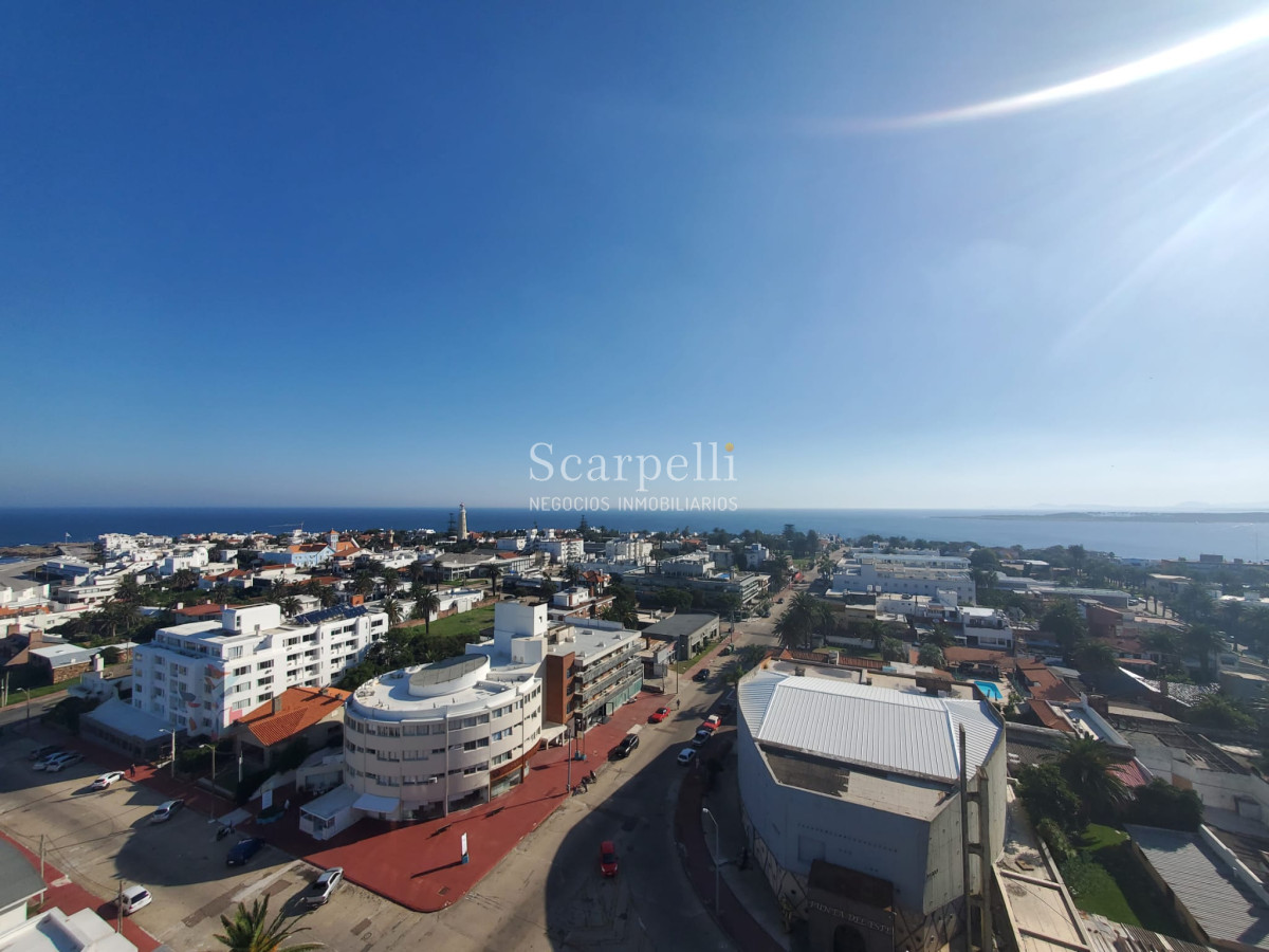 Apartamento ID.43442 - PUNTA DEL ESTE: Piso Alto en Península: Gorlero Próximo Puerto de Punta del Este & Playa Ingleses.-