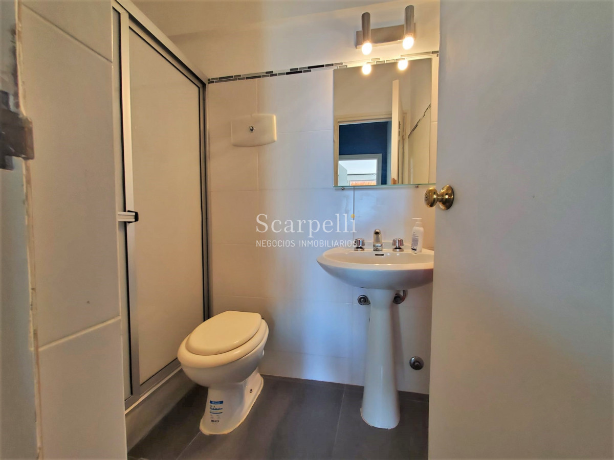 Apartamento ID.43442 - PUNTA DEL ESTE: Piso Alto en Península: Gorlero Próximo Puerto de Punta del Este & Playa Ingleses.-