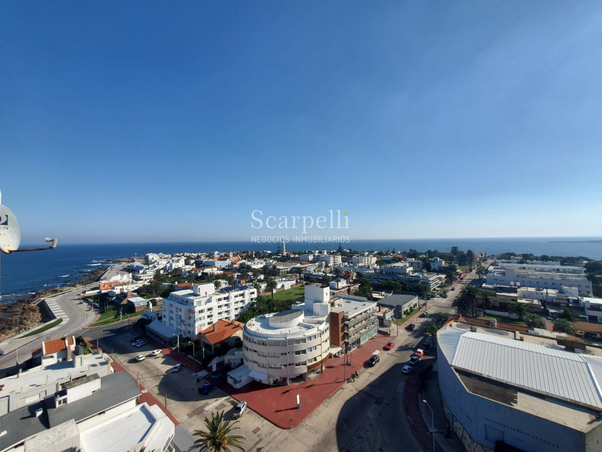 Apartamento ID.43442 - PUNTA DEL ESTE: Piso Alto en Península: Gorlero Próximo Puerto de Punta del Este & Playa Ingleses.-