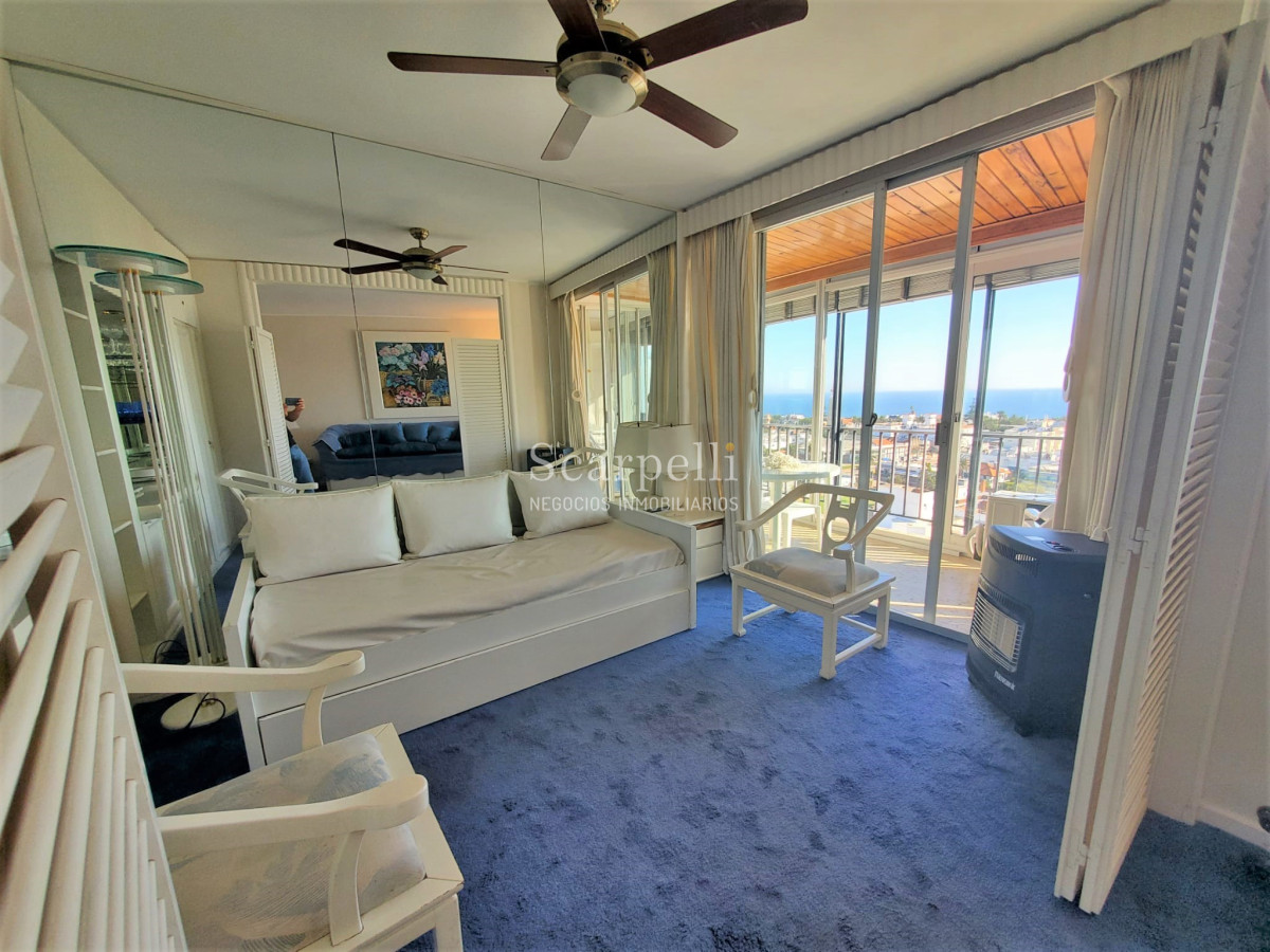 Apartamento ID.43442 - PUNTA DEL ESTE: Piso Alto en Península: Gorlero Próximo Puerto de Punta del Este & Playa Ingleses.-