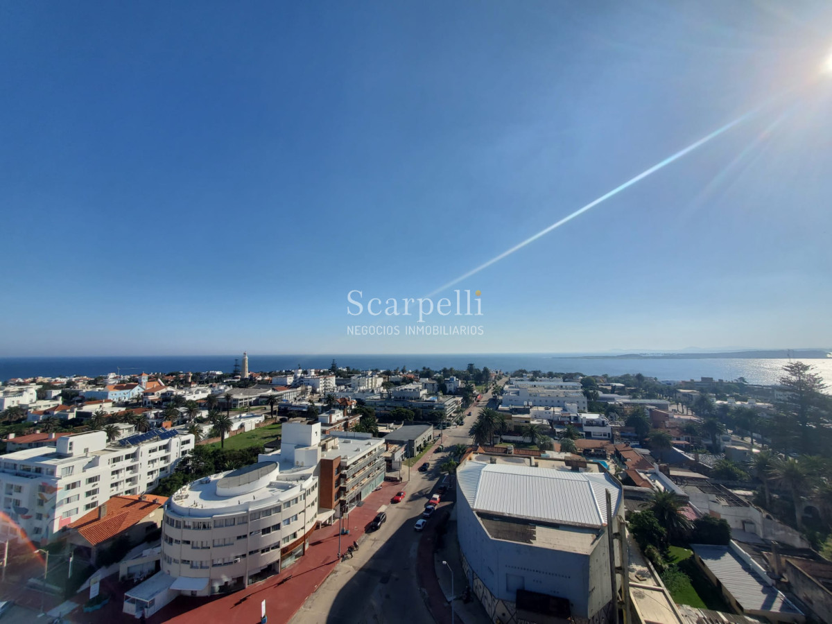 Apartamento ID.43442 - PUNTA DEL ESTE: Piso Alto en Península: Gorlero Próximo Puerto de Punta del Este & Playa Ingleses.-
