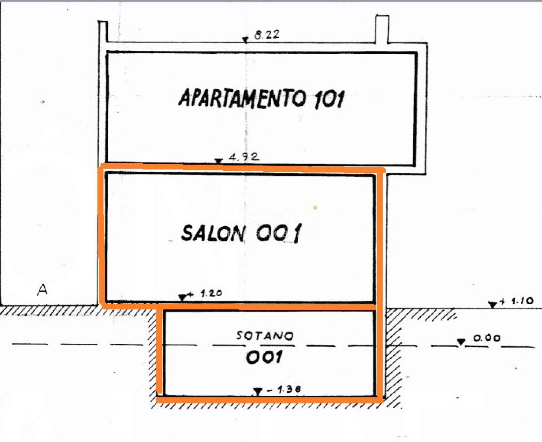 Apartamento ID.43970 - Venta Malvin / Buceo Estupenda Esquina a 100 mts. de la Rambla con importante flujo de Vehículos y Peatones
