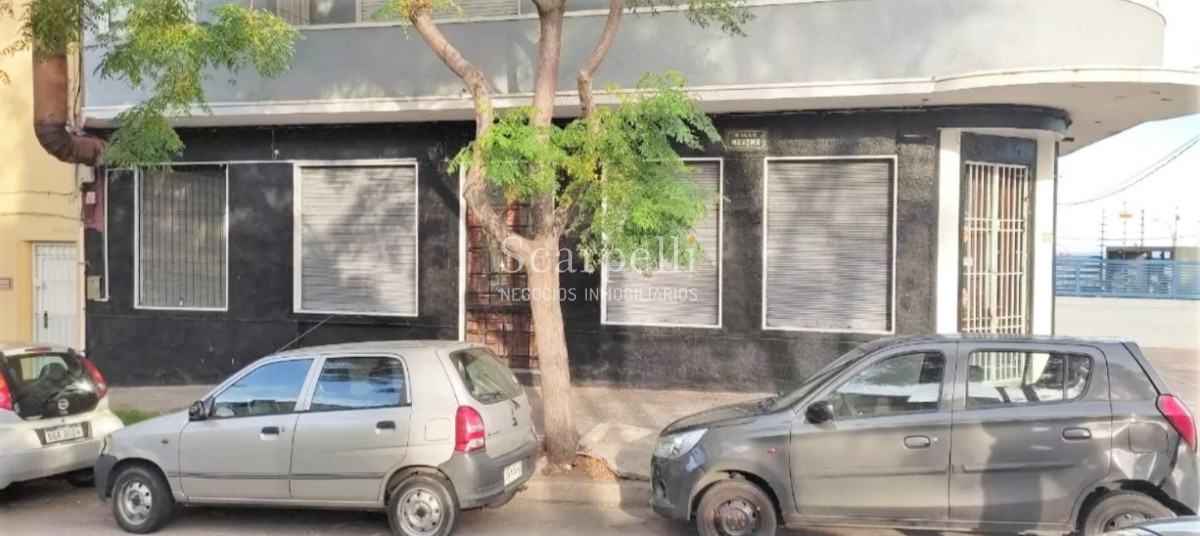 Apartamento ID.43970 - Venta Malvin / Buceo Estupenda Esquina a 100 mts. de la Rambla con importante flujo de Vehículos y Peatones