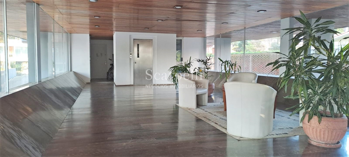 Apartamento ID.44173 - Alquiler Anual Rambla Parada 11 Mansa 2 dormitorios 2 baños con Vista Isla Gorriti