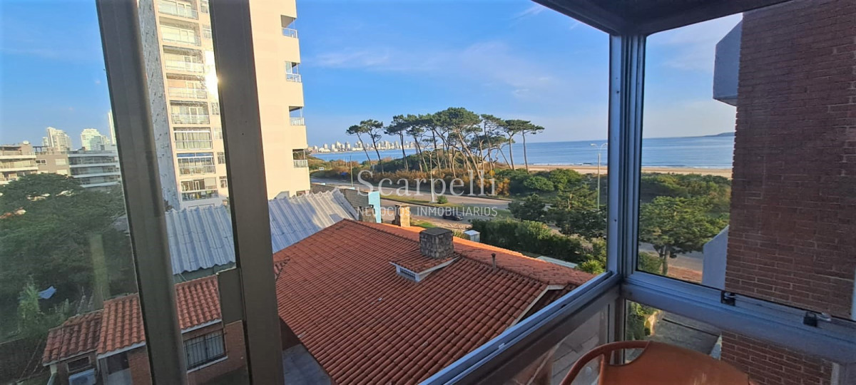 Apartamento ID.44173 - Alquiler Anual Rambla Parada 11 Mansa 2 dormitorios 2 baños con Vista Isla Gorriti