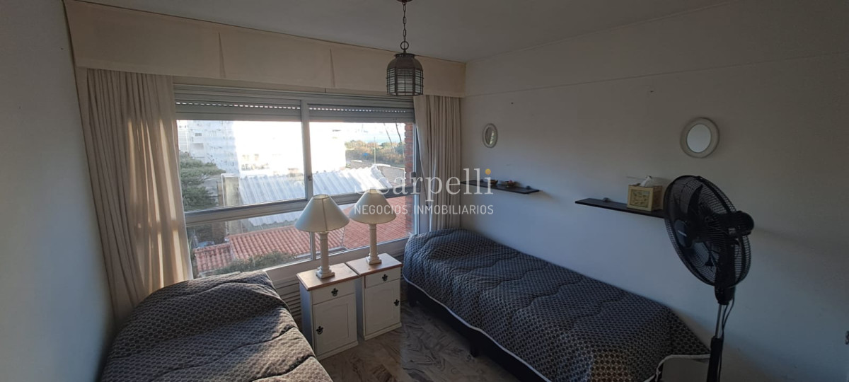 Apartamento ID.44173 - Alquiler Anual Rambla Parada 11 Mansa 2 dormitorios 2 baños con Vista Isla Gorriti