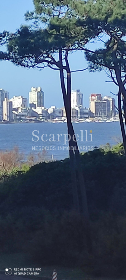 Apartamento ID.44173 - Alquiler Anual Rambla Parada 11 Mansa 2 dormitorios 2 baños con Vista Isla Gorriti