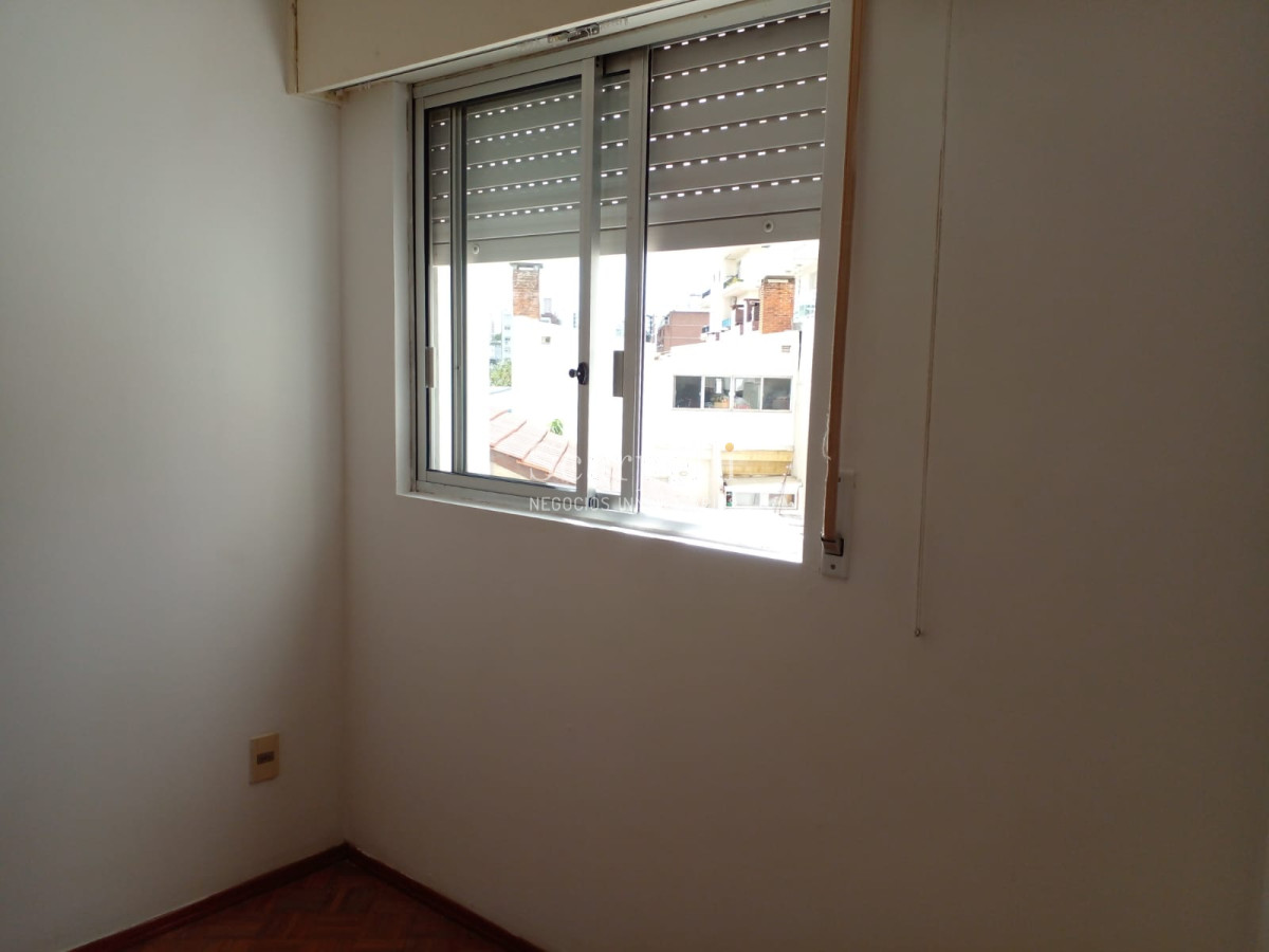 Apartamento ID.44469 - VENTA MODERNO APARTAMENTO POCITOS 2 DORMITORIOS + GARAGE