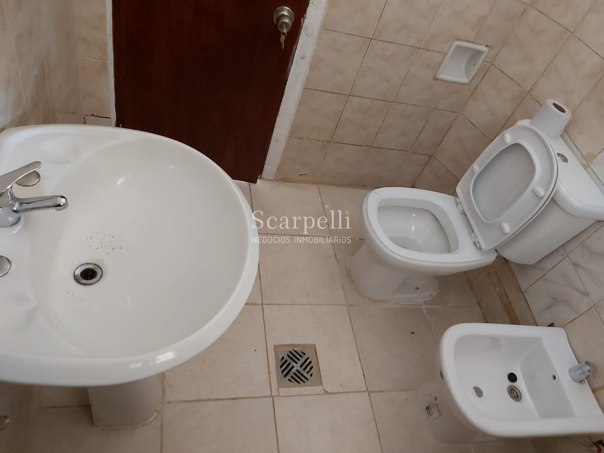 Apartamento ID.45561 - Exclusiva Renta en Buceo Proximo Av. Rivera y Ramón Anador 5 Unidades Rentando Alquileres Económicos Viviendas Sencillas Contratos Seguros