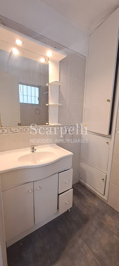 Apartamento ID.46273 - Próximo a Intendencia. Alquiler Apartamento Centro 3 dormitorios o 4 dormitorios 2 baños patio