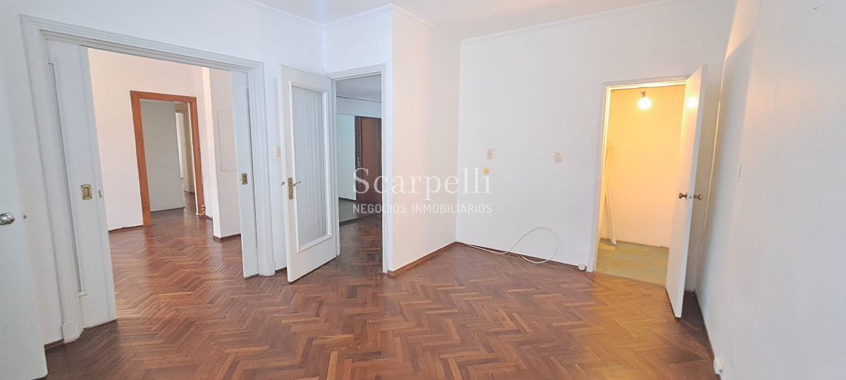 Apartamento ID.46273 - Próximo a Intendencia. Alquiler Apartamento Centro 3 dormitorios o 4 dormitorios 2 baños patio