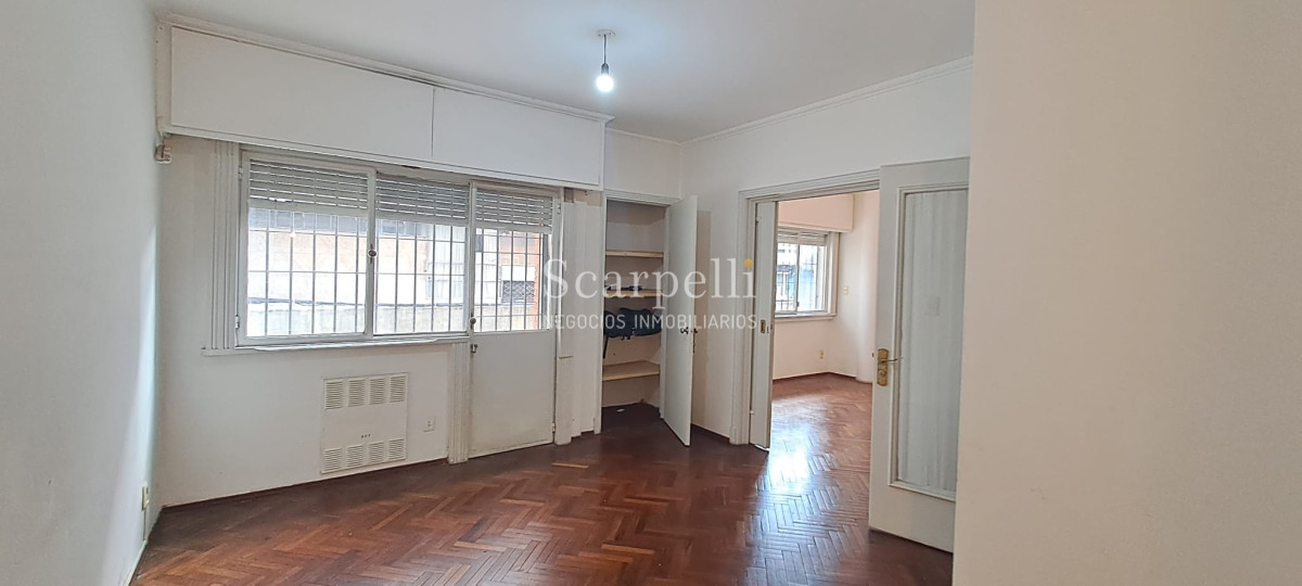 Apartamento ID.46273 - Próximo a Intendencia. Alquiler Apartamento Centro 3 dormitorios o 4 dormitorios 2 baños patio