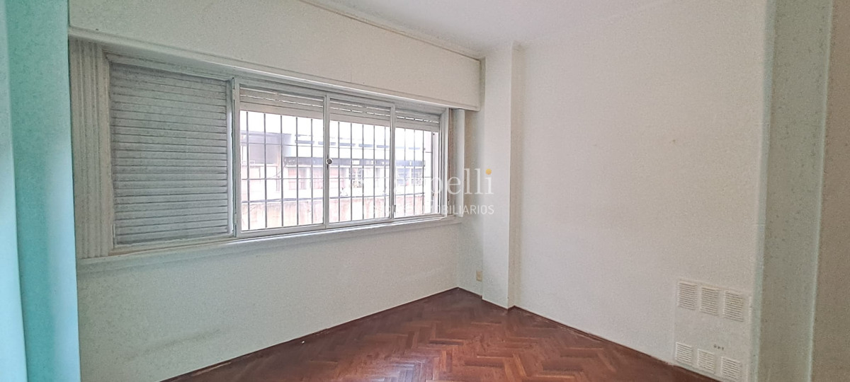 Apartamento ID.46273 - Próximo a Intendencia. Alquiler Apartamento Centro 3 dormitorios o 4 dormitorios 2 baños patio