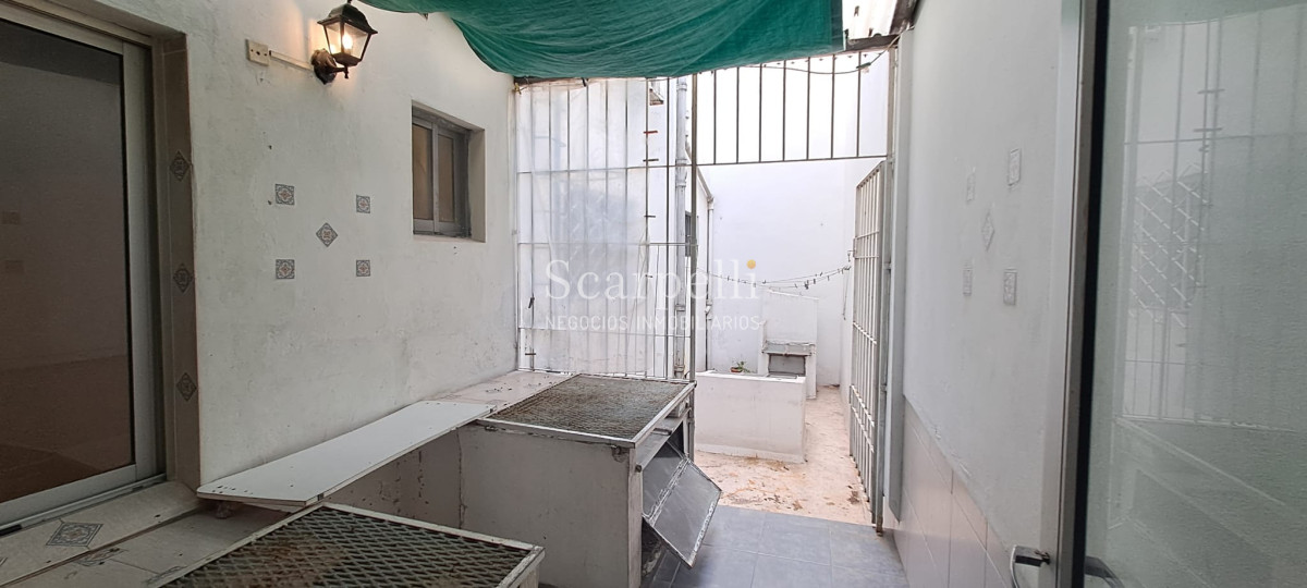 Apartamento ID.46273 - Próximo a Intendencia. Alquiler Apartamento Centro 3 dormitorios o 4 dormitorios 2 baños patio