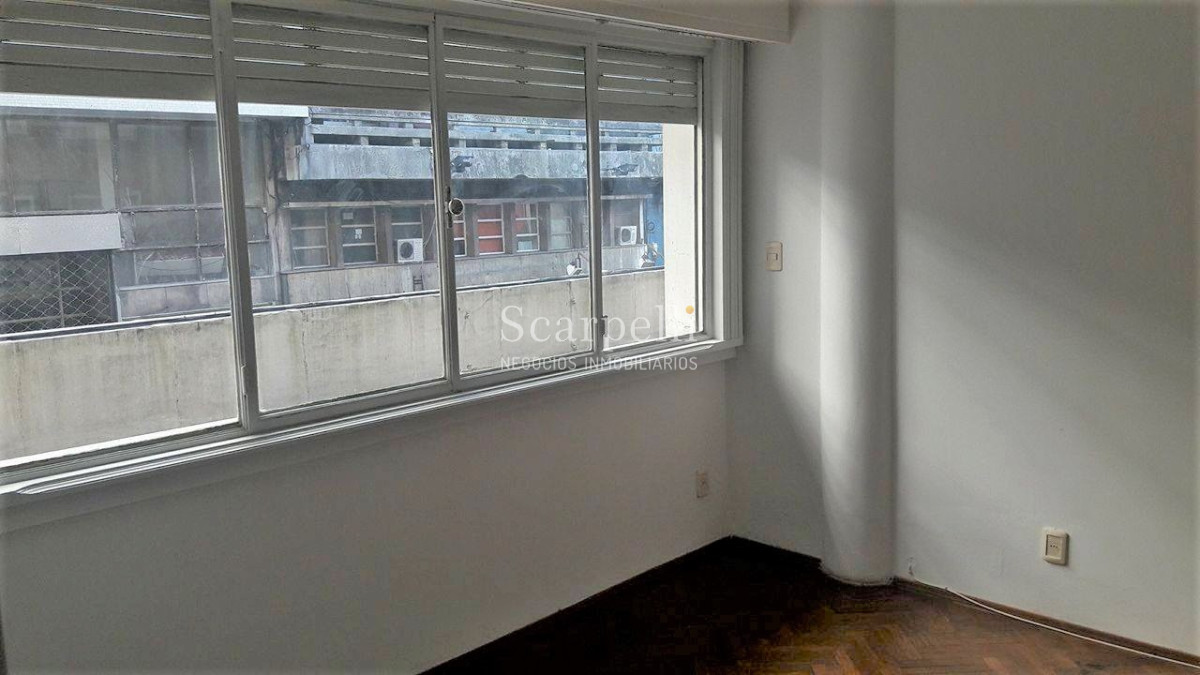 Apartamento ID.46273 - Próximo a Intendencia. Alquiler Apartamento Centro 3 dormitorios o 4 dormitorios 2 baños patio