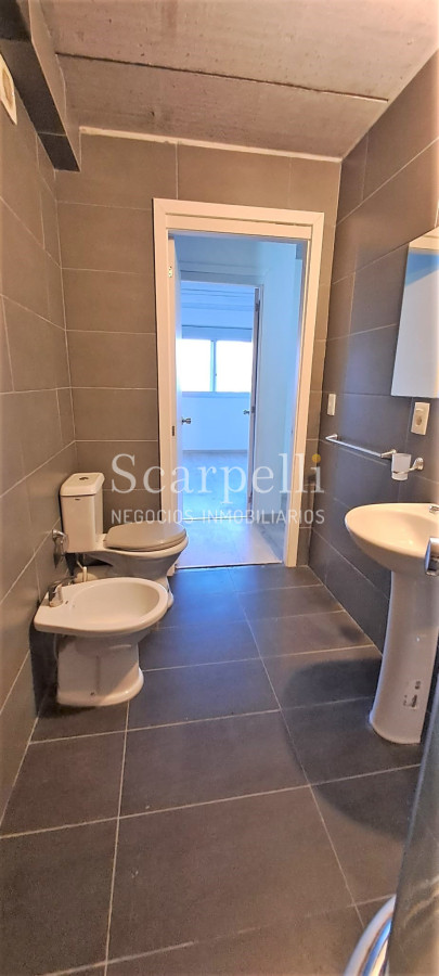 Apartamento ID.4726 - Apartamento en Parque Rodó Nuevo como a Estrenar : 21 de Setiembre casi Blvar. España:  2 dorm y cómodo Garage