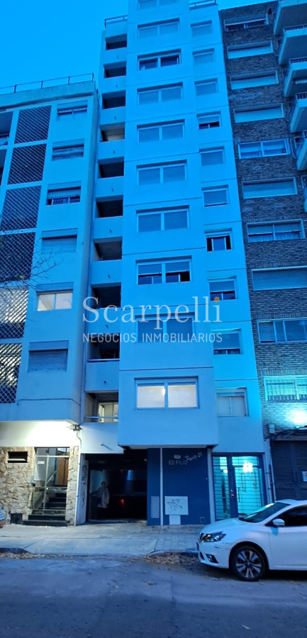 Apartamento ID.4726 - Apartamento en Parque Rodó Nuevo como a Estrenar : 21 de Setiembre casi Blvar. España:  2 dorm y cómodo Garage