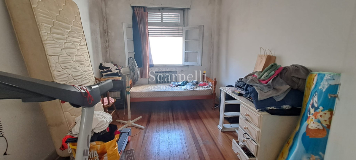 Apartamento ID.47898 - Centro Venta Amplio Apartamento en Contrafrente Cerro Largo y Hno. Damasceno  3 dormitorios 2 baños