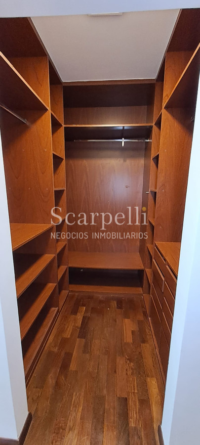 Apartamento ID.47976 - Carrasco Clásico Alquiler Apartamento Categoría Alte. Harwood Próximo Lawn Tennis y Arocena