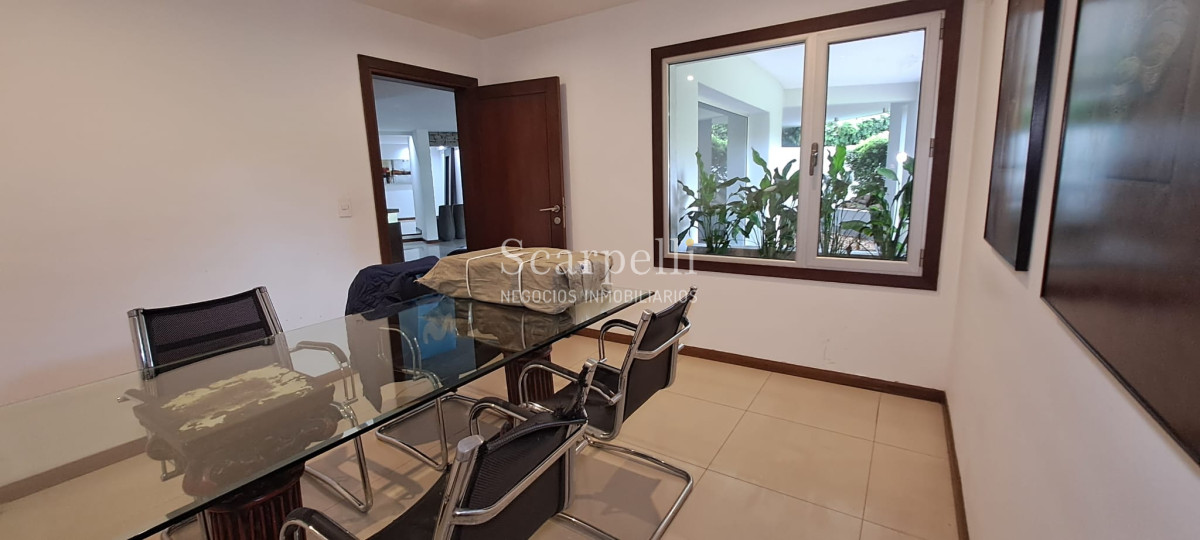 Apartamento ID.47976 - Carrasco Clásico Alquiler Apartamento Categoría Alte. Harwood Próximo Lawn Tennis y Arocena