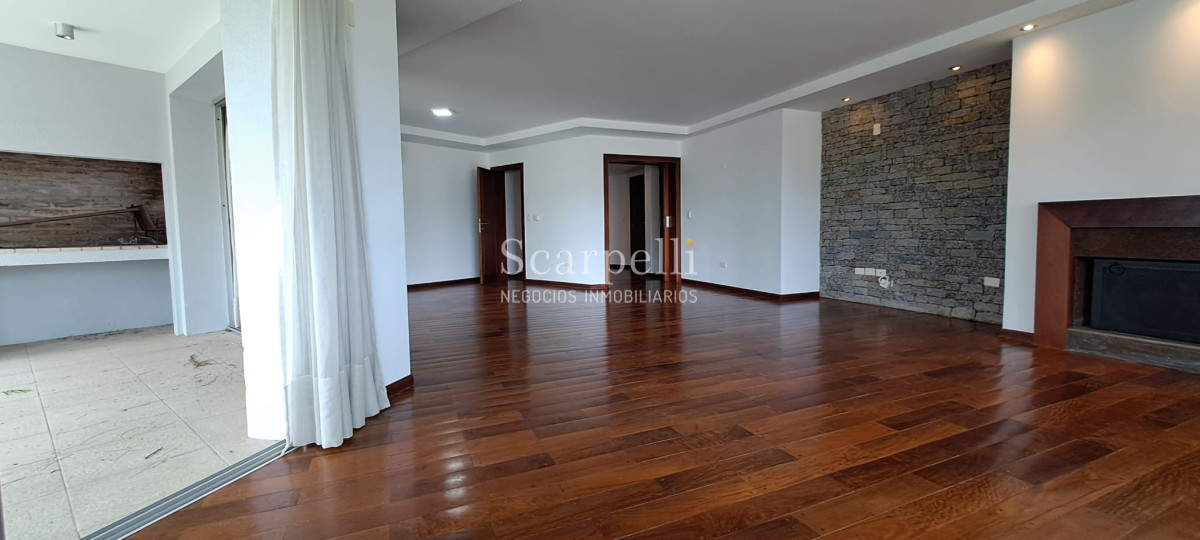 Apartamento ID.47976 - Carrasco Clásico Alquiler Apartamento Categoría Alte. Harwood Próximo Lawn Tennis y Arocena