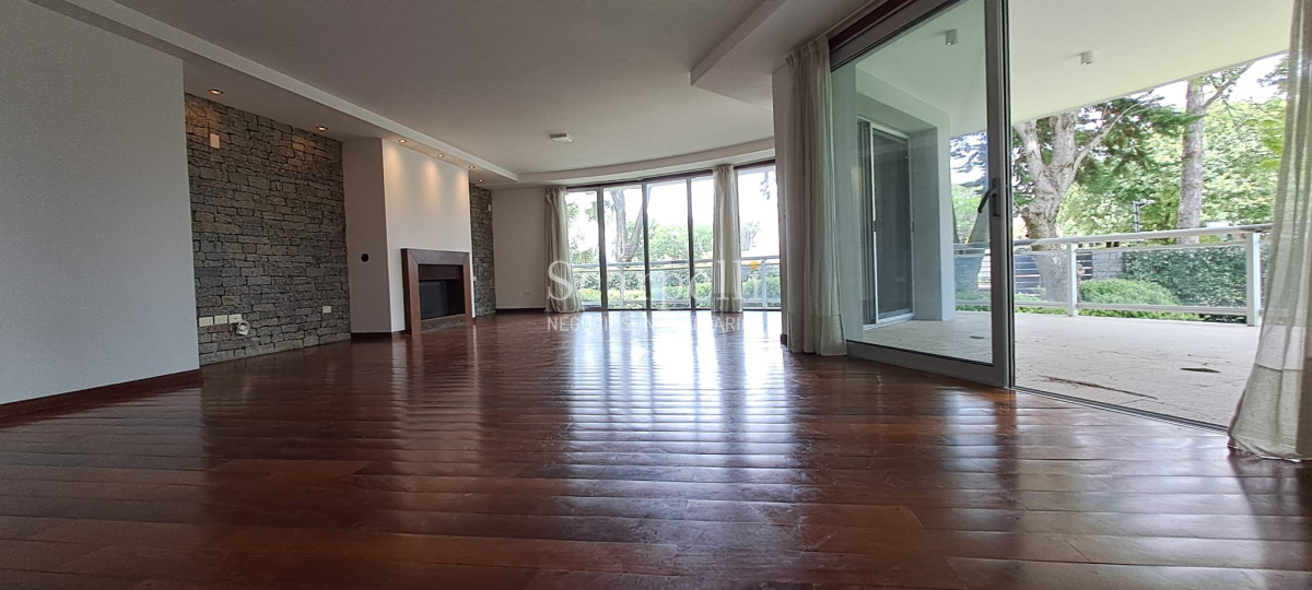 Apartamento ID.47976 - Carrasco Clásico Alquiler Apartamento Categoría Alte. Harwood Próximo Lawn Tennis y Arocena